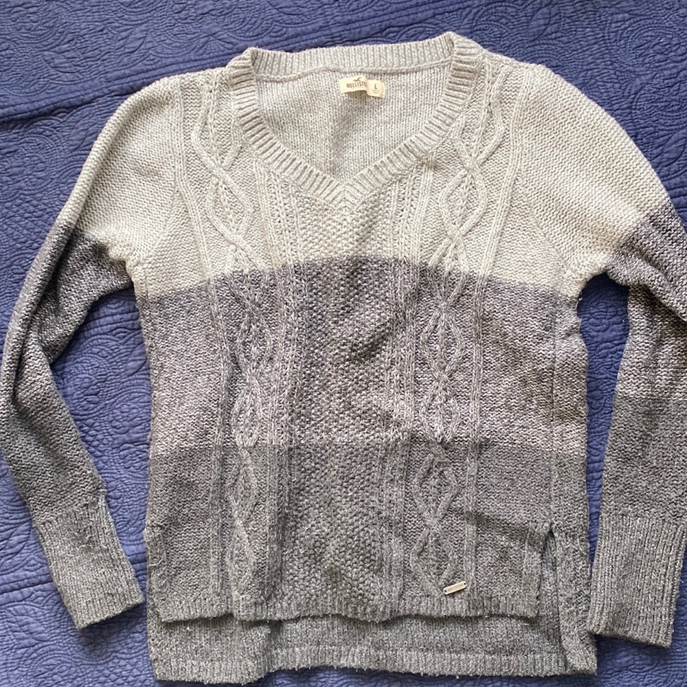 Hollister sweater
